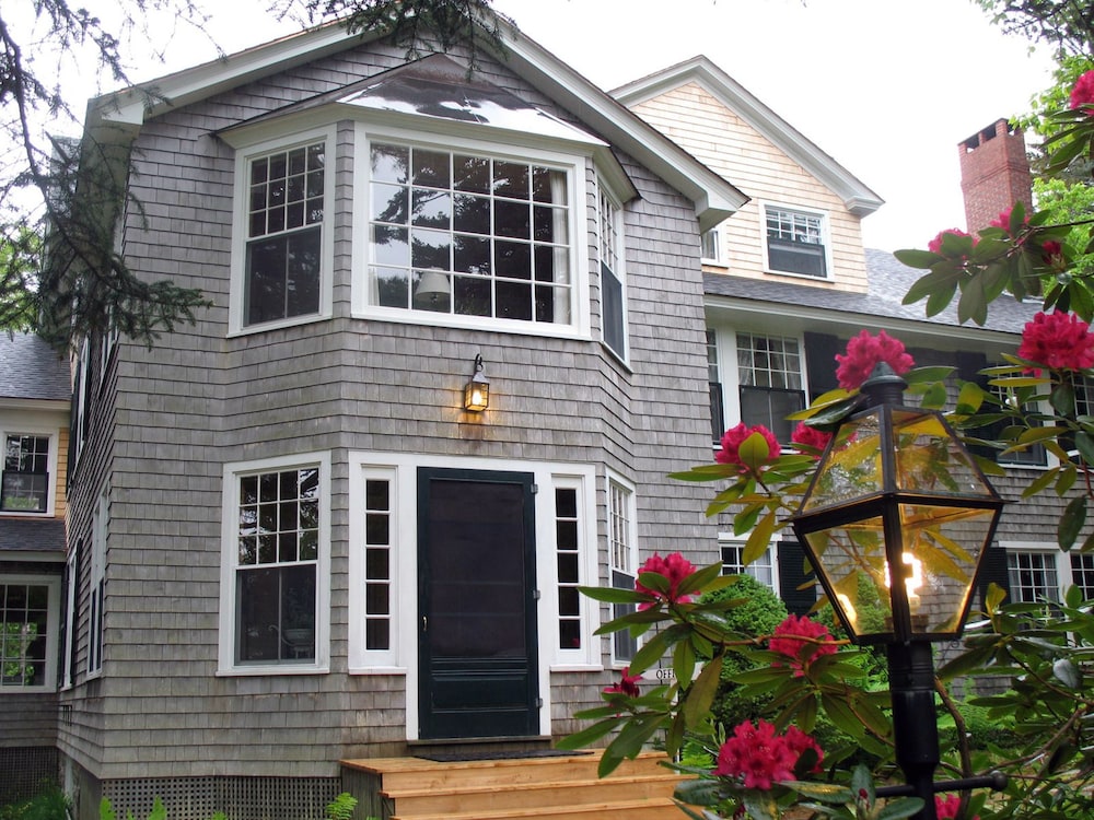 Harbourside Inn - photo 90