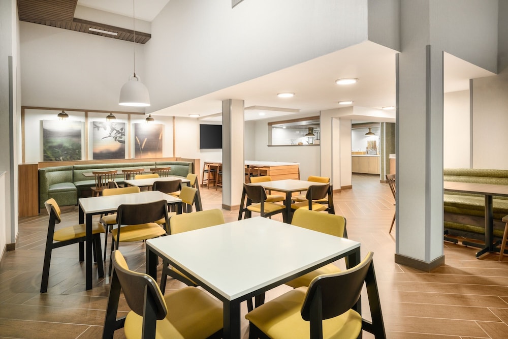 Fairfield Inn & Suites by Marriott Boulder - photo 21