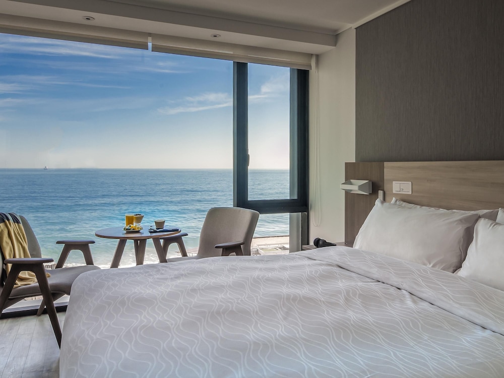 Pullman Viña del Mar San Martín — 4-Star Luxury Hotel in Vina Del Mar, Chile