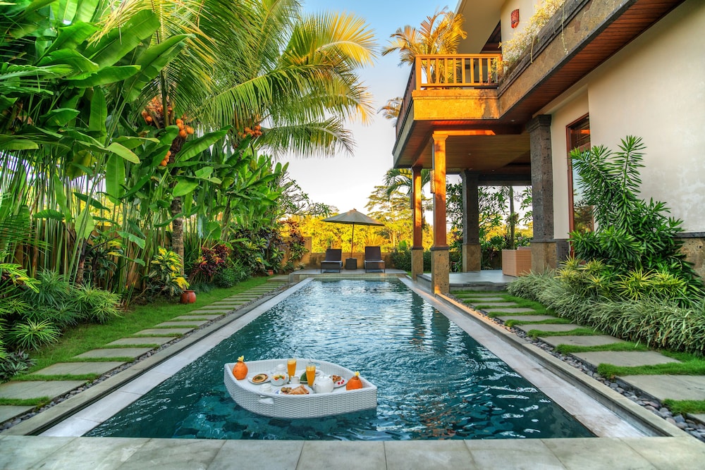 Villa Alosta — 4-Star Luxury Hotel in Bali, Indonesia