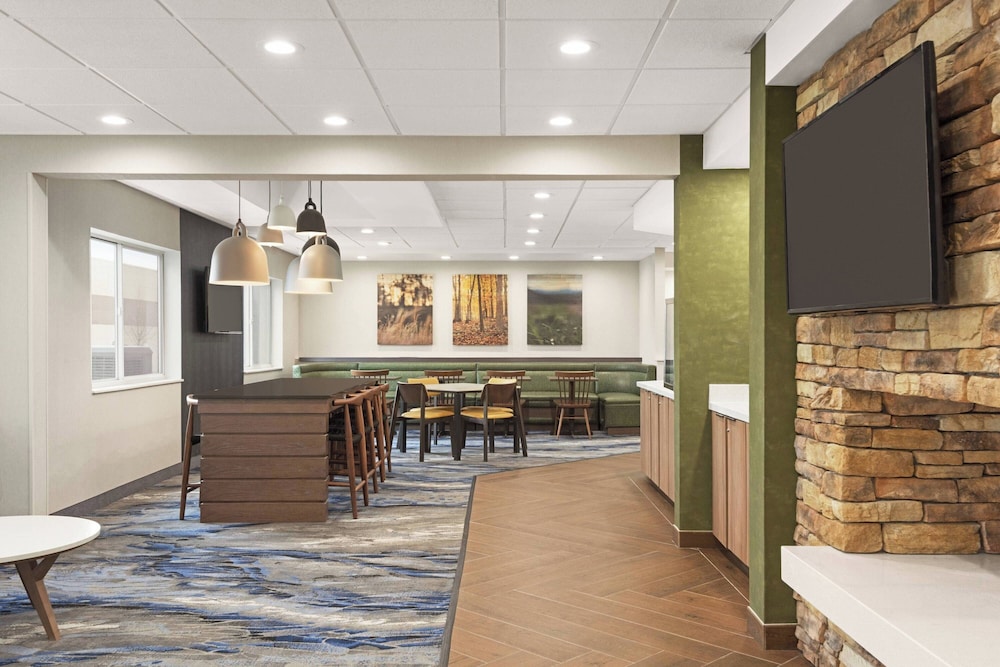 Fairfield Inn Warren Niles - photo 5