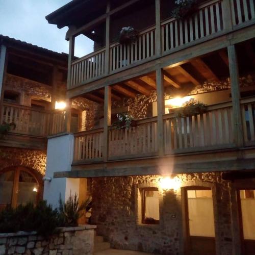 Romantic Boutique Hospitality — hotel in Revine