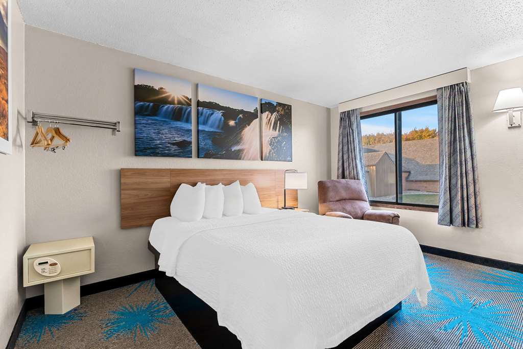 Days Inn by Wyndham Sioux Falls Empire - photo 16