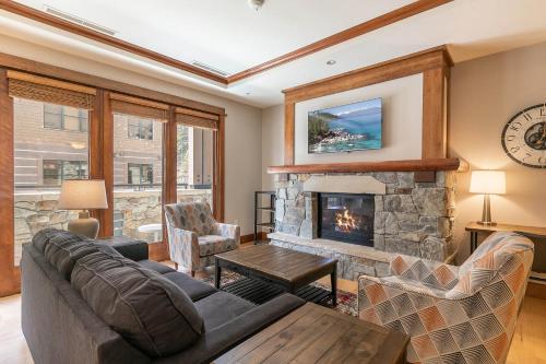 Iron Horse Lodge North 206 by East West Hospitality — 4-Star Luxury Hotel in Truckee, United States