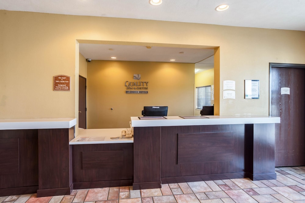 Quality Inn & Suites Lincoln North - photo 42