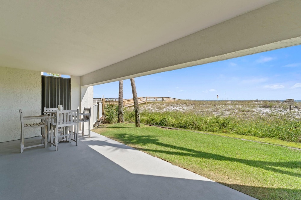 Riviera Dunes 203 — 4-Star Luxury Hotel in Pensacola, United States
