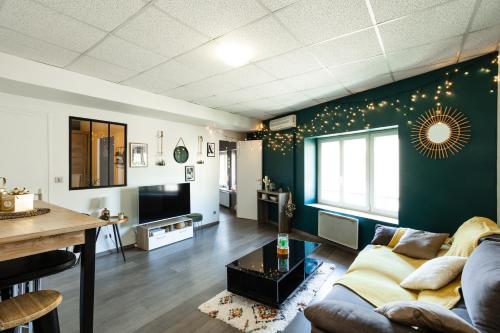 Charmant Logement Villefranche in Villefranche-Sur-Saone, France