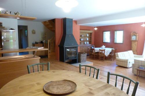 Chalet avec du charme 12 personnes 4 chambres CH24 — 4-Star Luxury Hotel in Beaufort, France