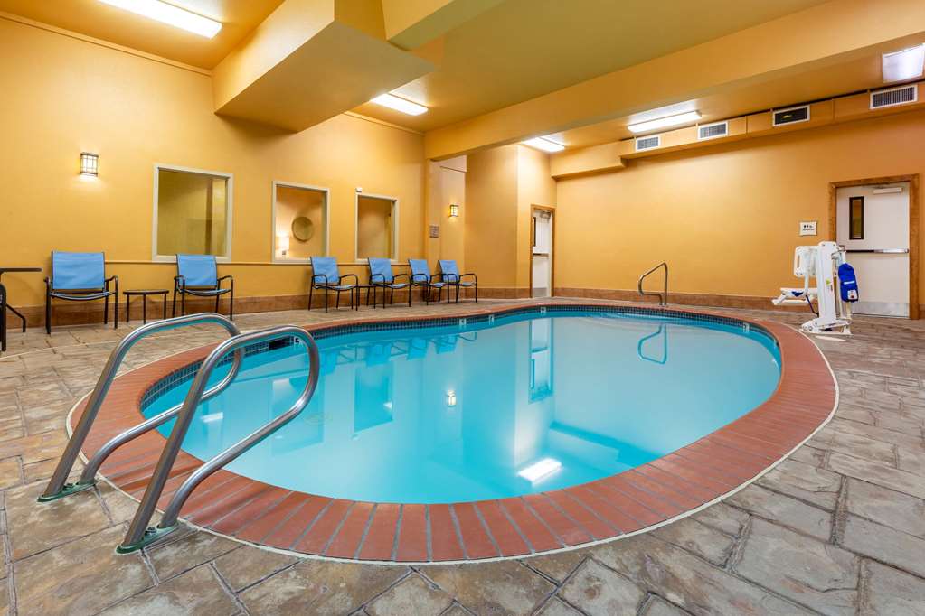 La Quinta Inn & Suites by Wyndham Vancouver - photo 8