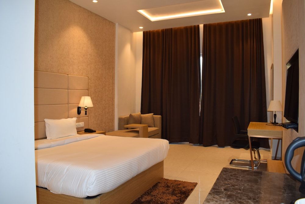 Hotel Tgs — Murwara — photo 2