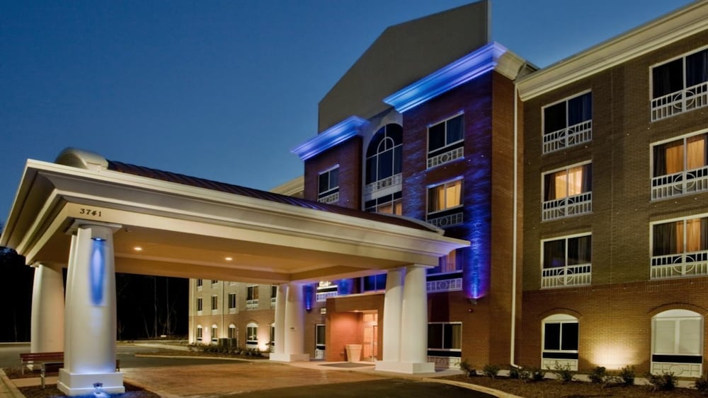 Holiday Inn Express Hotel & Suites Raleigh SW NC State an IHG Hotel - featured photo