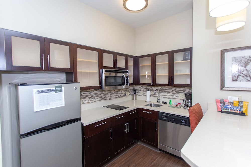 Staybridge Suites Bowling Green by IHG - photo 22