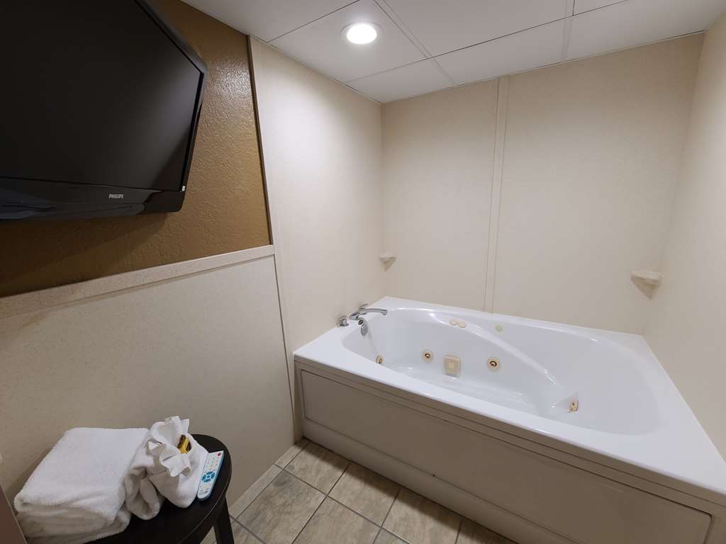 Best Western Plus North Platte Inn & Suites - photo 43