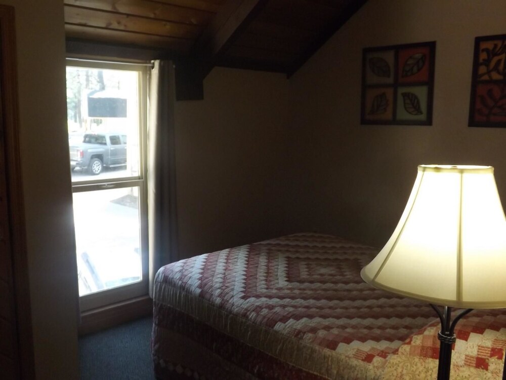 Arizona Mountain Inn and Cabins - photo 209