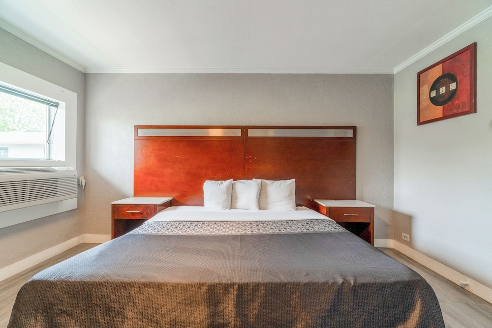 Alamo Oasis Inn And Suites By Oyo San Antonio - photo 13