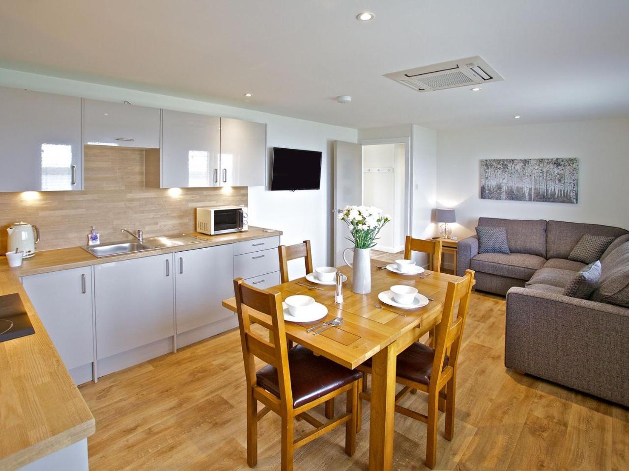 Rockworks Chalets No6 Uk7045 — hotel near Kirkwall Airport