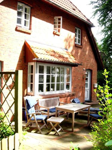 Haus am Kurpark 1a — 4-Star Luxury Hotel in Wyk Auf Foehr, Germany