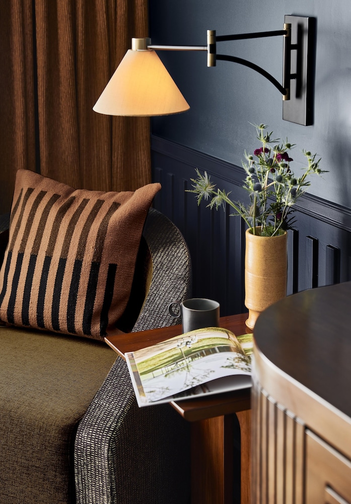 The Manchester Hotel - photo 13