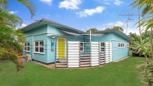 92 Landsborough Parade Golden Beach — hotel in Golden Beach