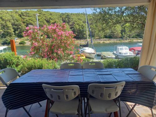 Apartment Fig — 4-Star Luxury Hotel in Pirovac, Croatia