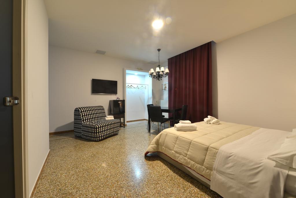 Napoli Central City — 4-Star Luxury Hotel in Naples, Italy