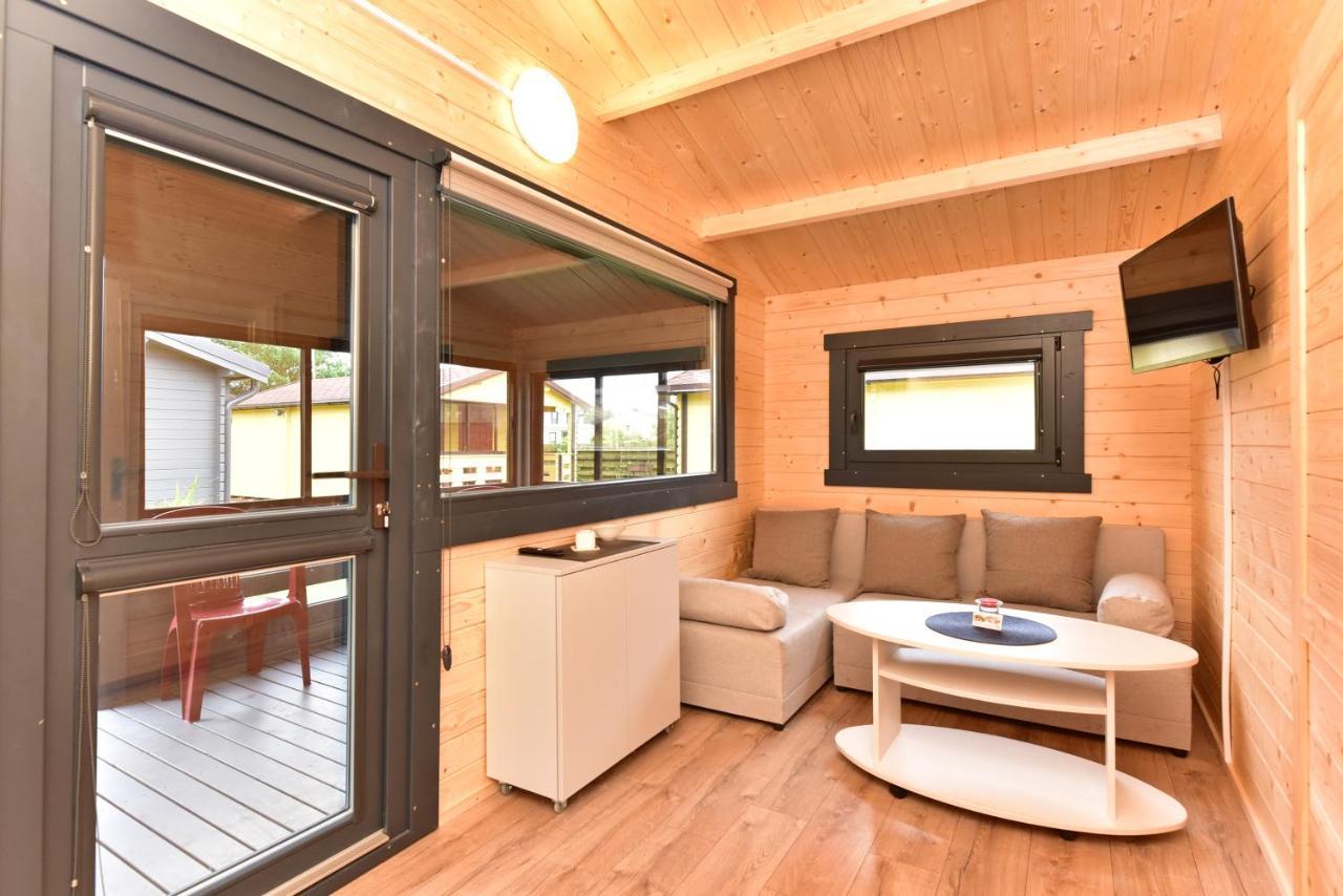 Nameliai Gulbės takas in Sventoji, Lithuania