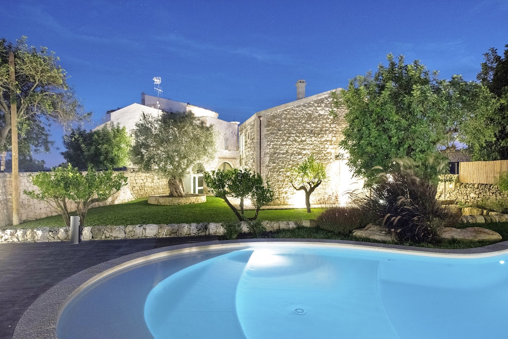 Villa Pruno — 4-Star Luxury Hotel in Scicli, Italy