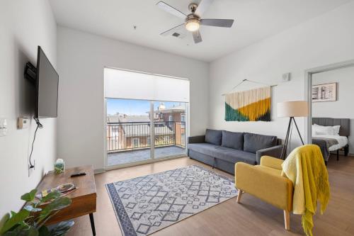 Modern Nulu 2BR CozySuites 02 — 4-Star Luxury Hotel in Louisville, United States