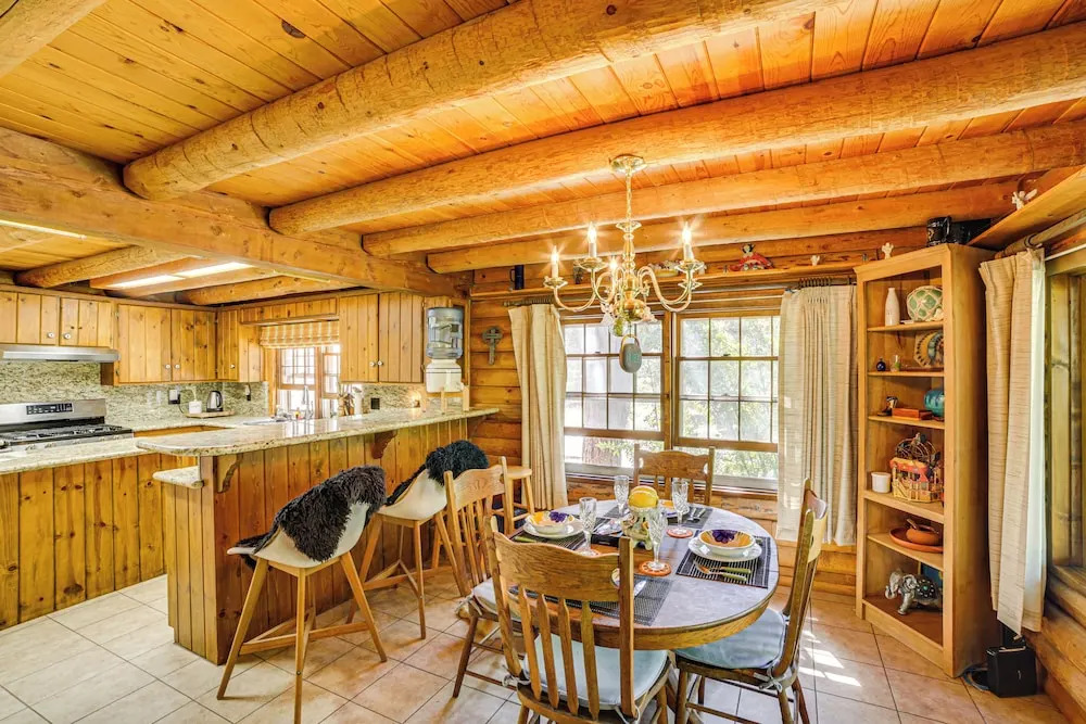 Pine Mountain Club Log Cabin w Resort Amenities - photo 17