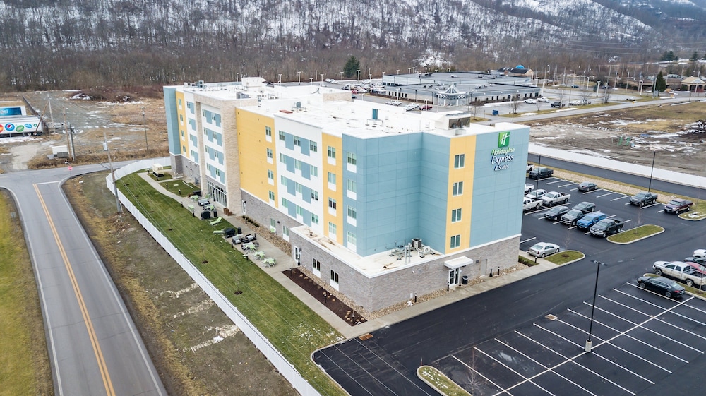 Holiday Inn Express & Suites Moundsville by IHG - photo 45