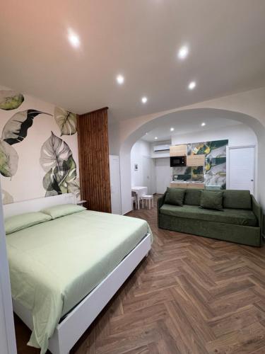 La finestra di San Gennaro — 4-Star Luxury Hotel in Naples, Italy