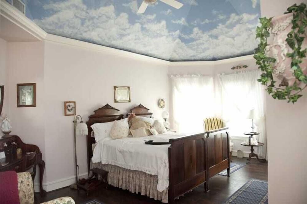 Lillian Farms Bed & Breakfast - featured photo