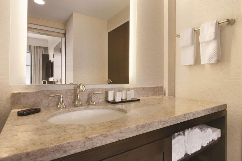 Embassy Suites by Hilton Akron Canton Airport - photo 17