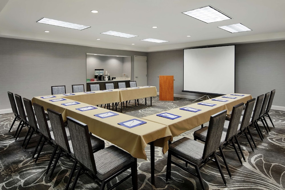 Hilton Garden Inn Cincinnati Northeast - photo 24