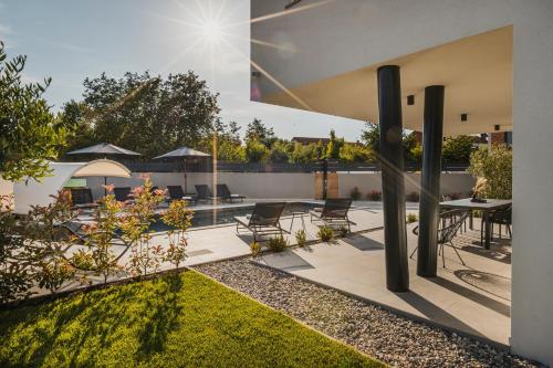 Villa Carpe Diem — 4-Star Luxury Hotel in Umag, Croatia