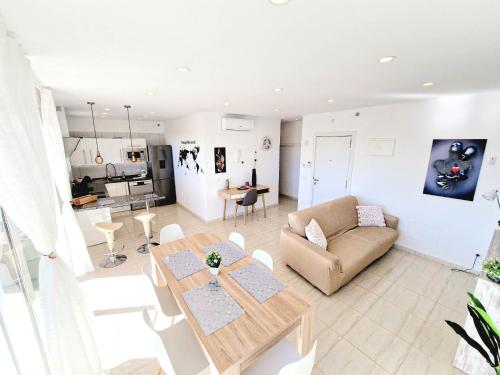 Sea Point Holiday House — 4-Star Luxury Hotel in San Miguel De Abona, Spain