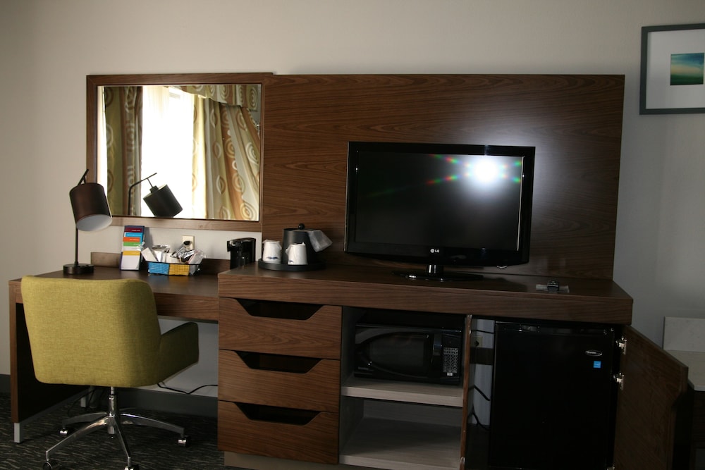 Hampton Inn Clarion - photo 26