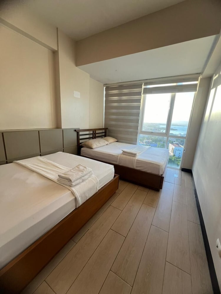 Condo Resort 1 Br by Rosenda B. in Lapu-Lapu City, Philippines