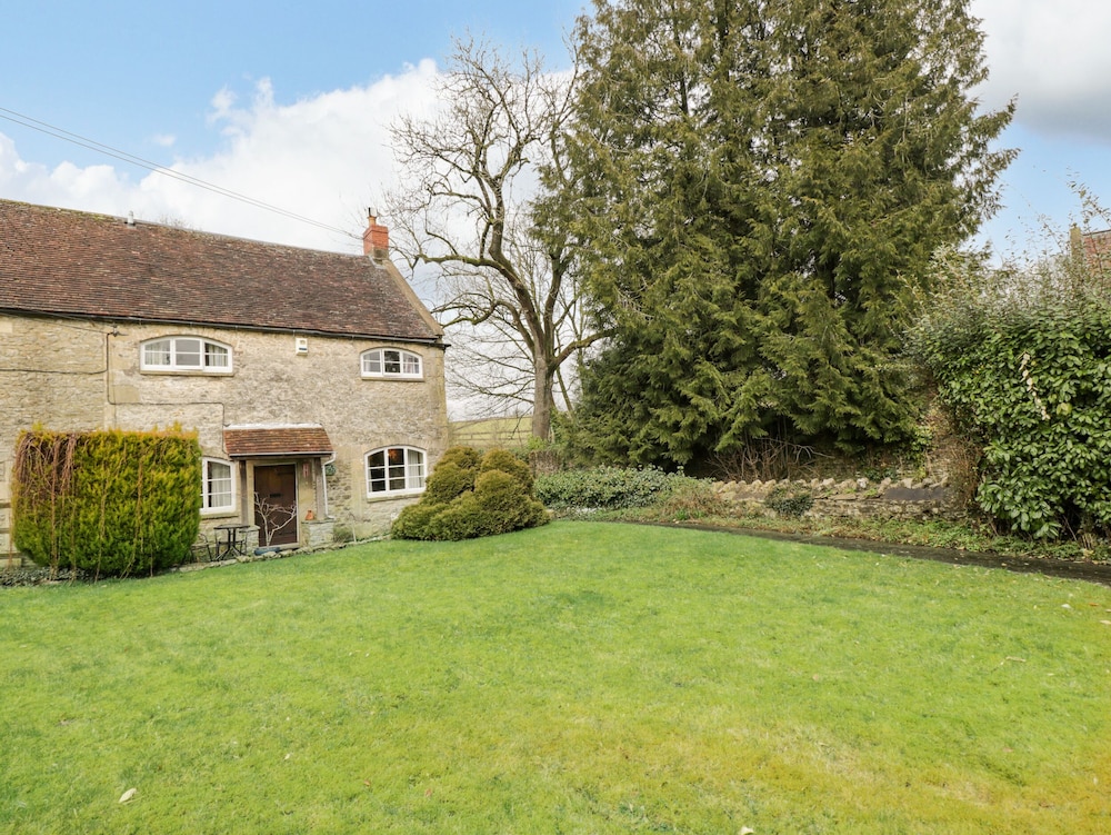 Field Cottage — 4-Star Luxury Hotel in Shepton Mallet, United Kingdom