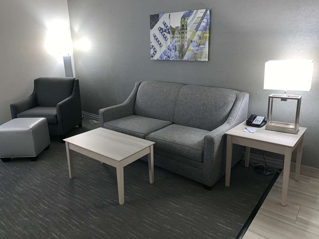 Best Western Plus Clarks Summit Scranton - photo 14