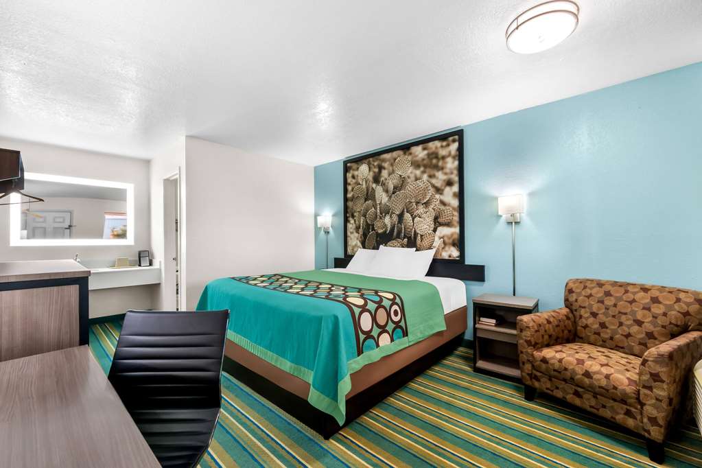 Super 8 by Wyndham Pleasanton - photo 24