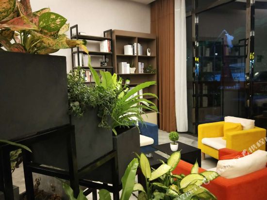Boman Hotel — hotel near Xingyi Wanfenglin Airport