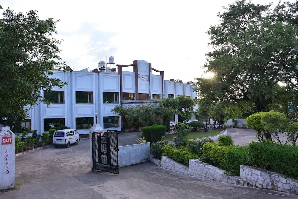 Clarks Inn Express Baddi — hotel in Baddi