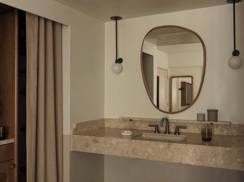 Casa Loma Beach Hotel - photo 24
