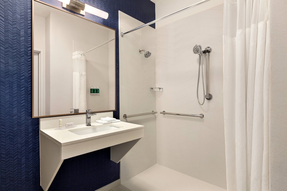 Fairfield Inn by Marriott Erie Millcreek Mall - photo 13