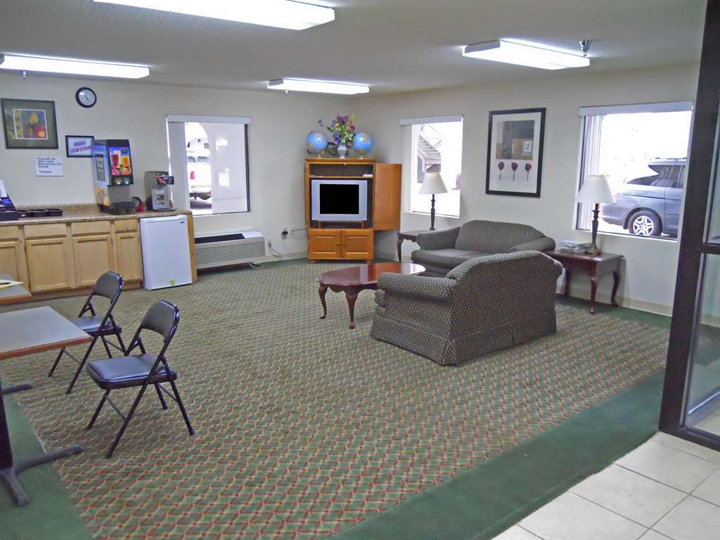 Country Hearth Inn & Suites Dawson - photo 8