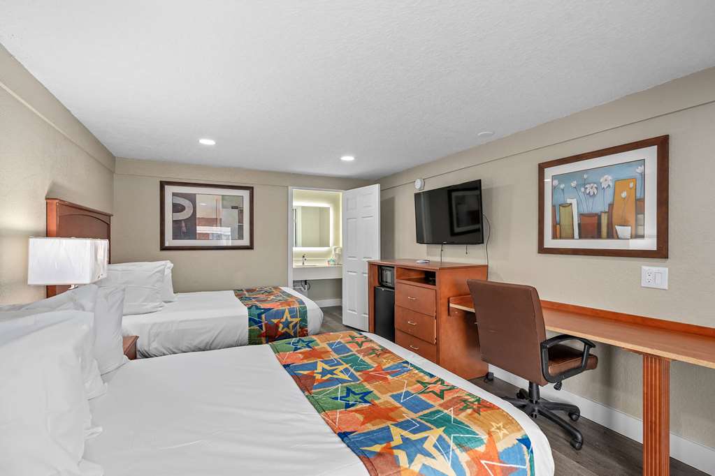 Travelodge by Wyndham Kissimmee Orlando - photo 23