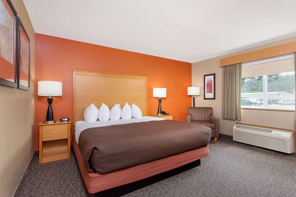 AmericInn by Wyndham Boscobel - photo 23