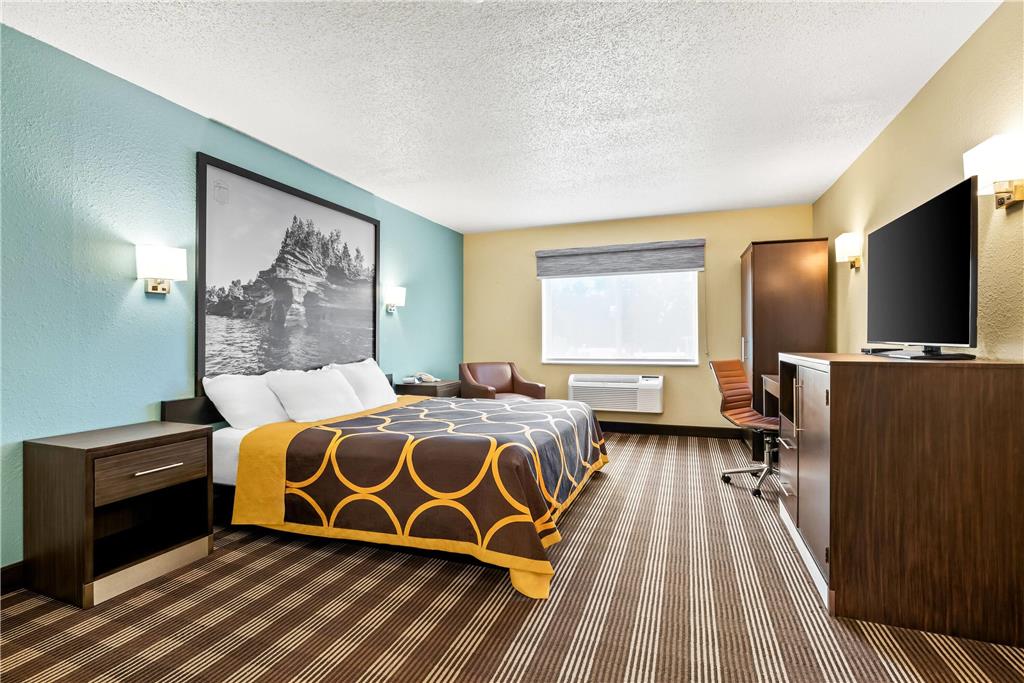 Super 8 by Wyndham Osseo WI - photo 22