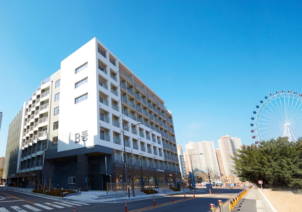 Sokcho Chonpines Beach Hotel in Sokcho, South Korea